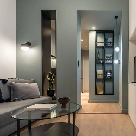 Breen, Nilie Hospitality Mgmt * 塞萨洛尼基